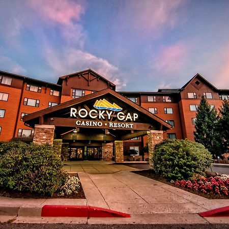 Rocky Gap Casino Resort Flintstone Exterior foto